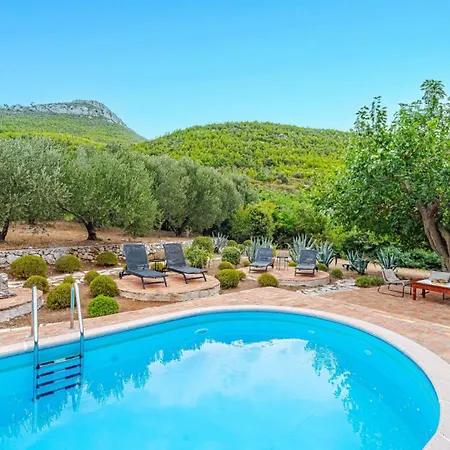 Villa By Guide *
