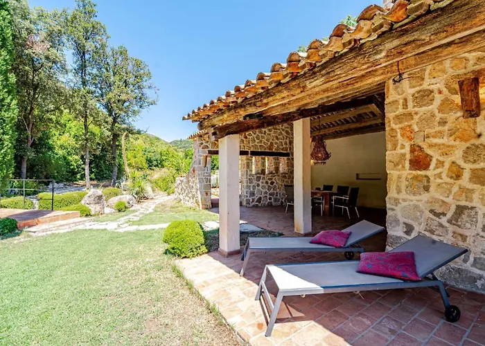 By Guide * Trstenik (Dubrovnik-Neretva)